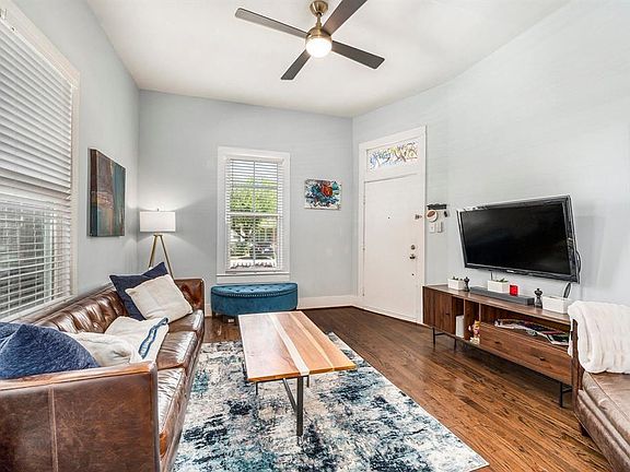 3rd image of 1317 Summer St