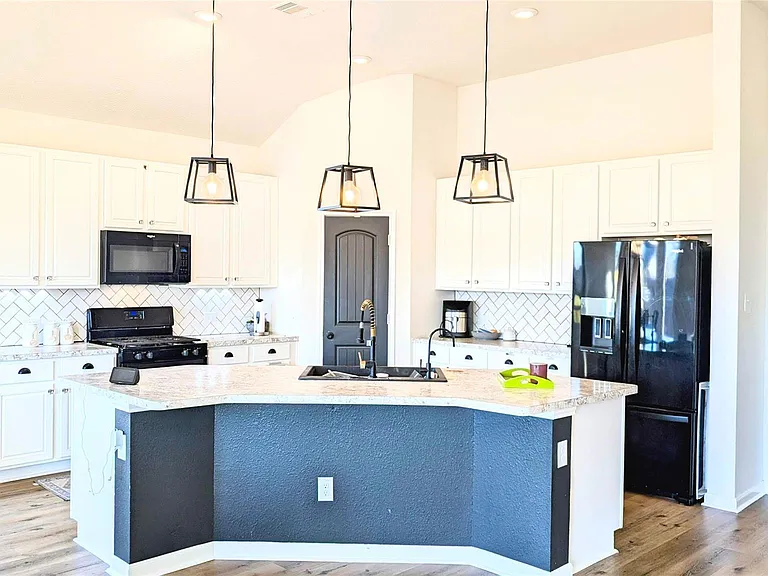 1438 Wheatley Hill Ln — Photo 6