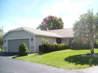 905 Fox Run Rd #U-11, Findlay, OH 45840