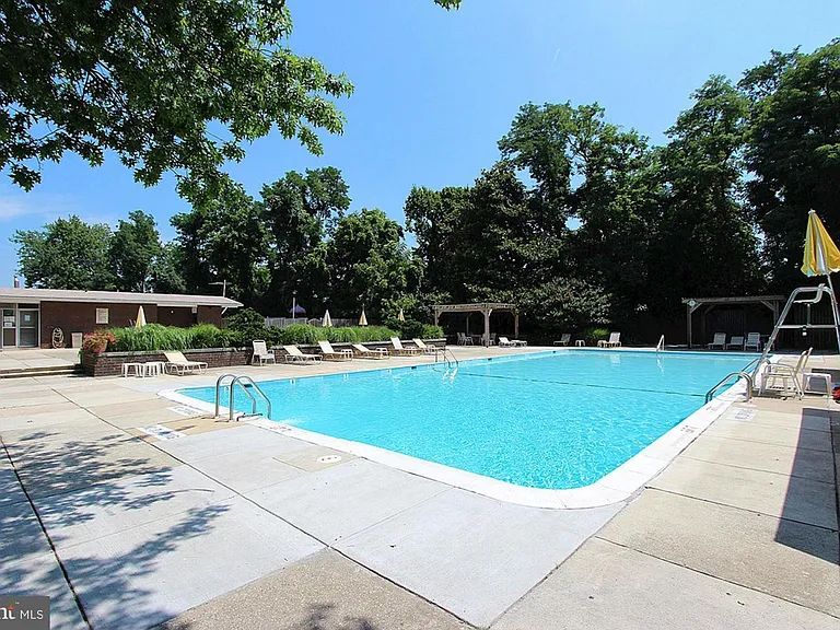 11801 Rockville Pike #1015 — Photo 8