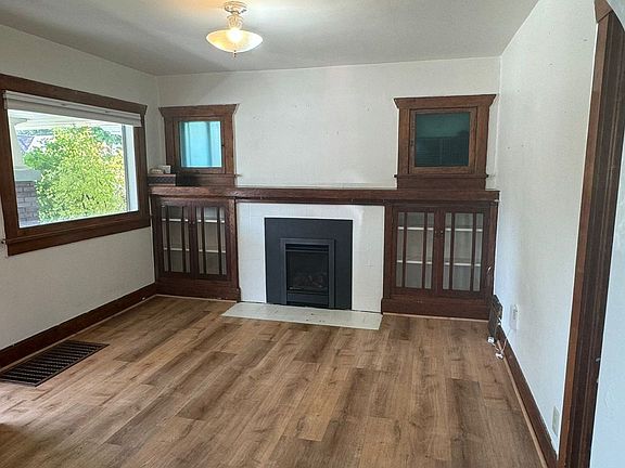 2nd image of 609 E Browning Ave