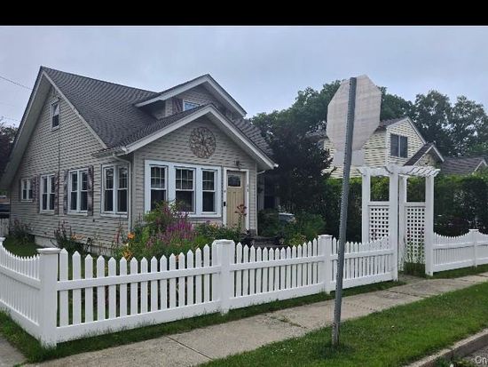 61 Highland Avenue, Patchogue, NY 11772