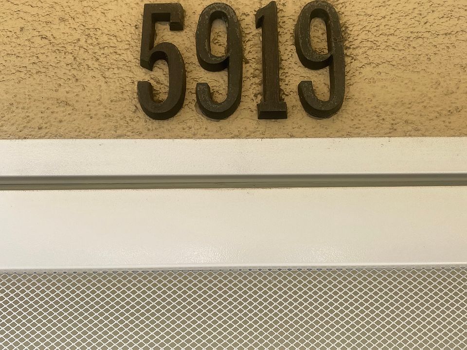 2nd image of 5919 Bellflower Blvd #B