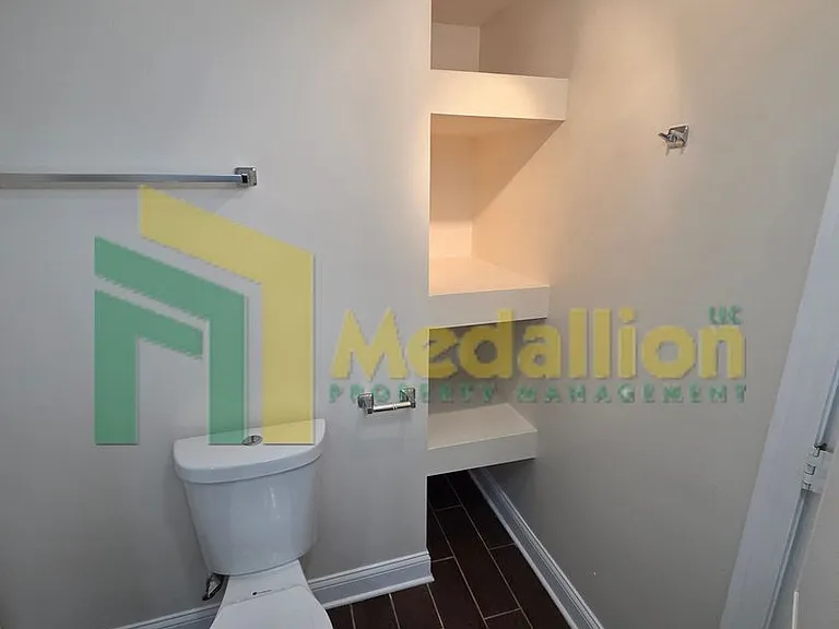 7154 S Francisco Ave — Photo 10