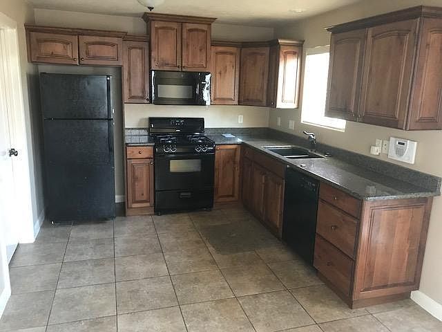 2nd image of 370 W 1425 N APT 39
