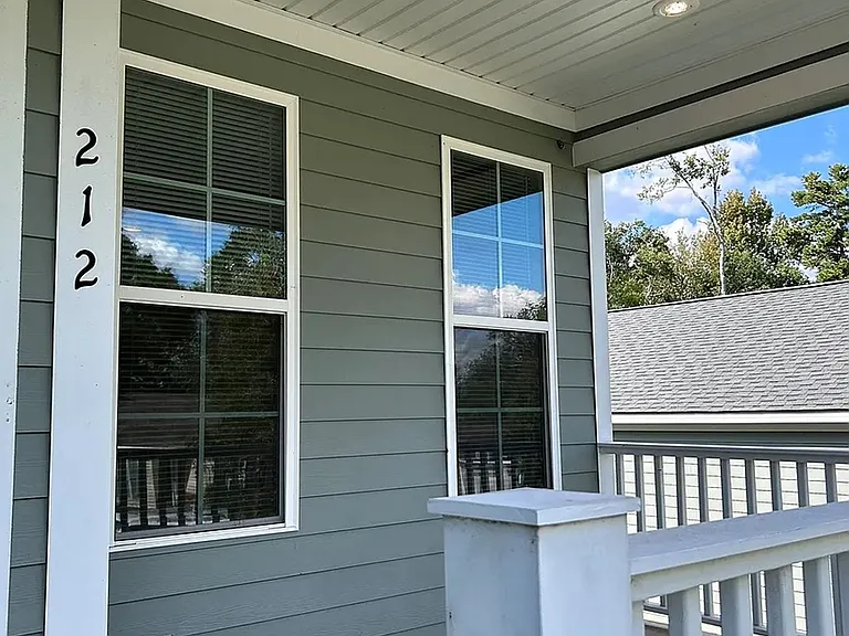 240 Carriage Ln — Photo 2