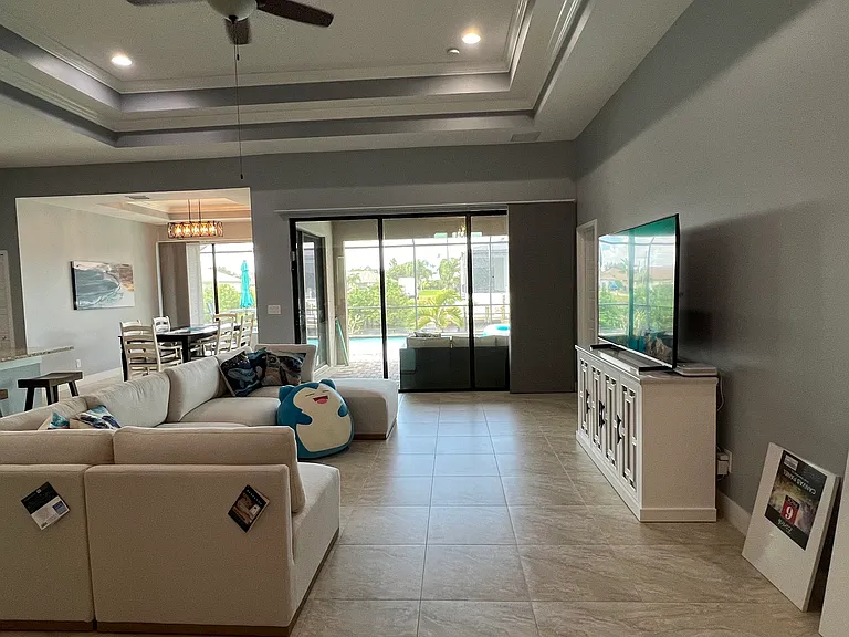 2730 SW 24th Ave — Photo 5