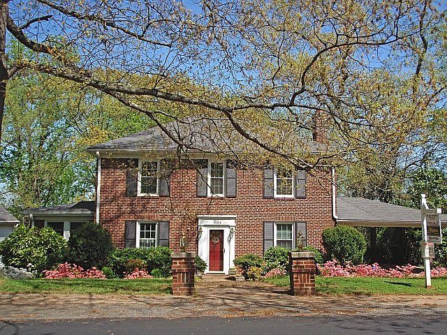 1st image of 304 Highland Dr