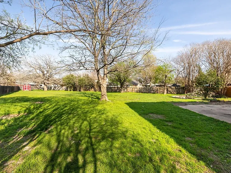 1805 White Oak Cv — Photo 29