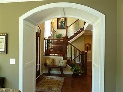 3rd image of 31755 Fairmount Blvd