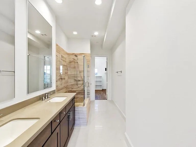 6037 Matthew Oaks Pl — Photo 14