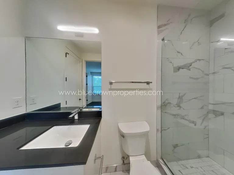1625 Hickory St #105 — Photo 13