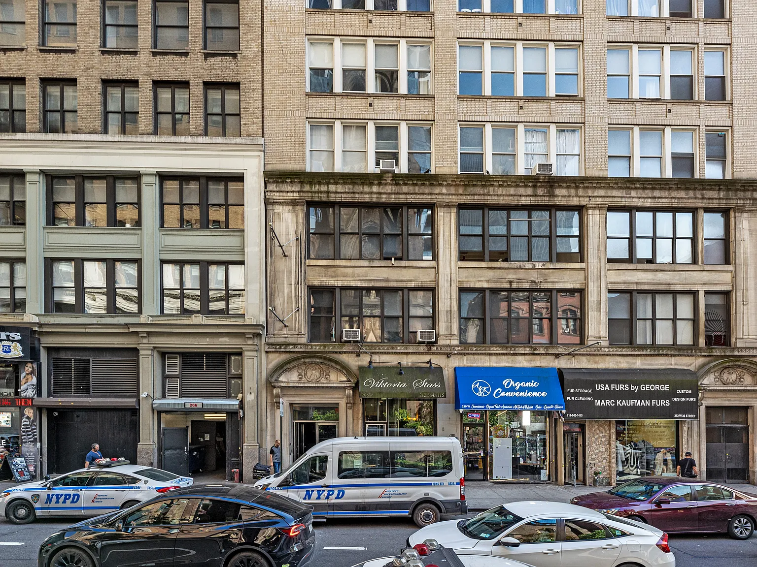 208 West 30th Street — Photo 1