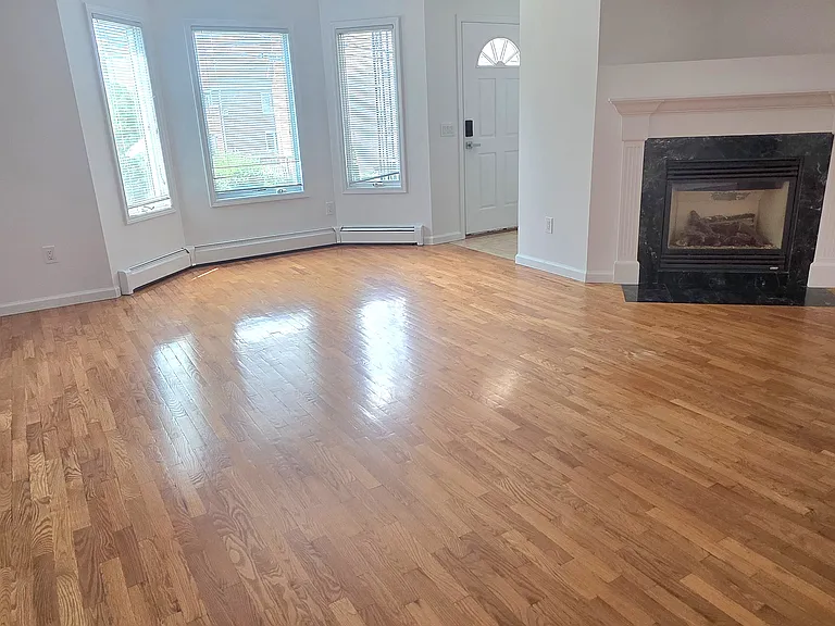 272 Highland Ave #A — Photo 3