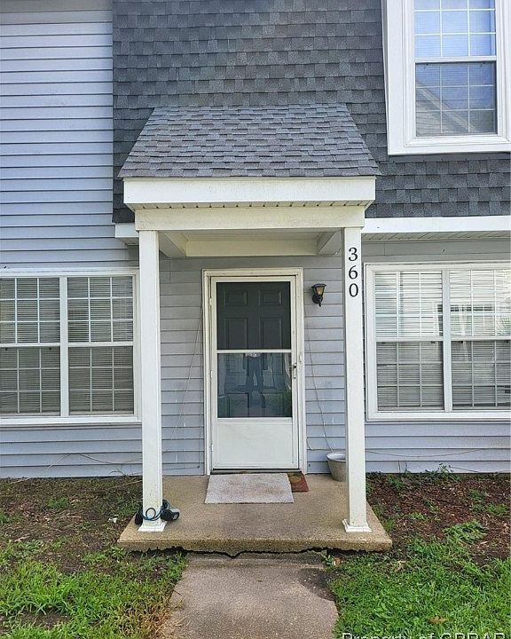 1st image of 360 Thorncliff Dr