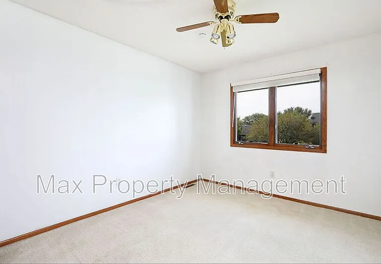 8200 Northview Dr — Photo 17