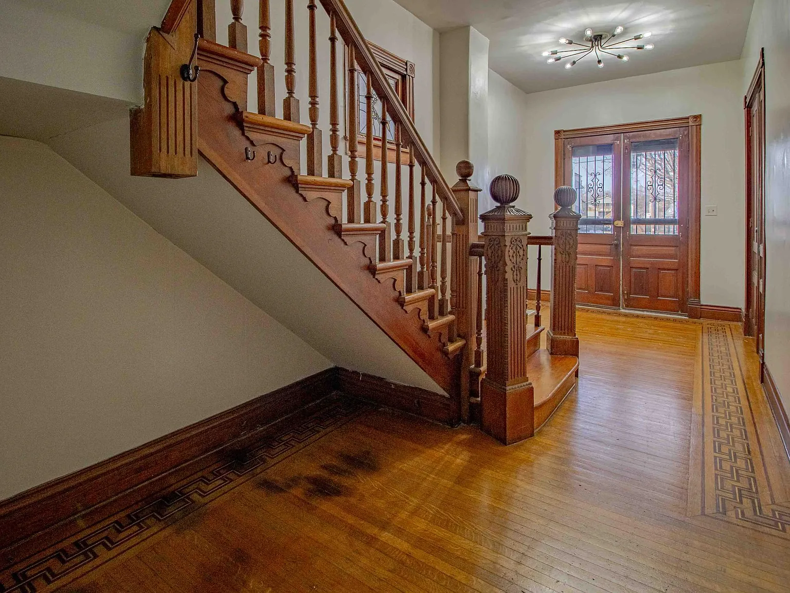 4 bed, 1643 sqft, $1,800 — Photo 2