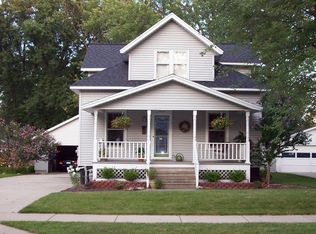 323 Michigan St, Zeeland, MI 49464