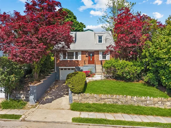 45 AKA 47 Portland Place, Yonkers, NY 10703