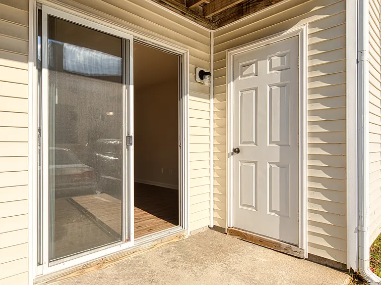 Summer Station Apartments Where Comfort Meets Coastal Living — Photo 24