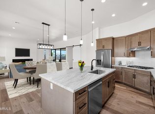 553 W Cavalry Road, New River, AZ 85087