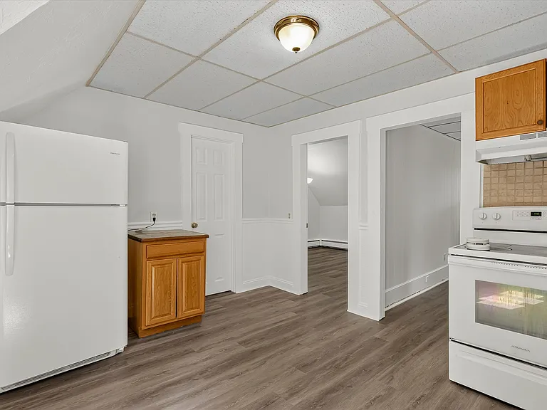 139 Greenwood St #3 — Photo 4