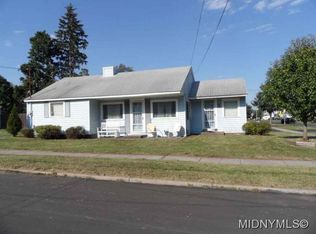 132 Elm St, Oriskany, NY 13424