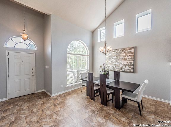 4th image of 21346 La Pena Dr