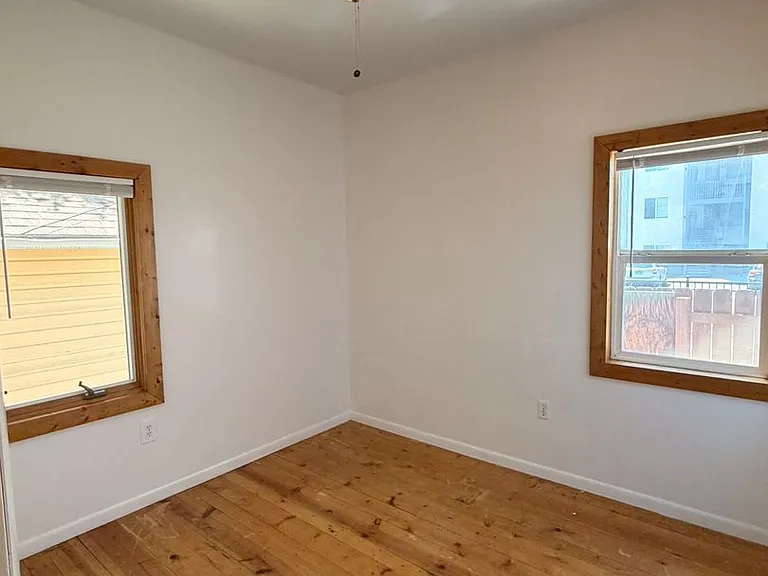 424 N 9th St — Photo 11