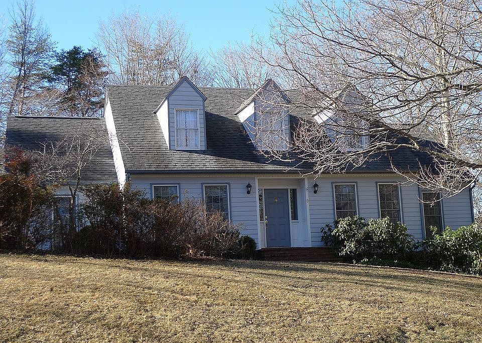 1st image of 9 Hidden Valley Dr