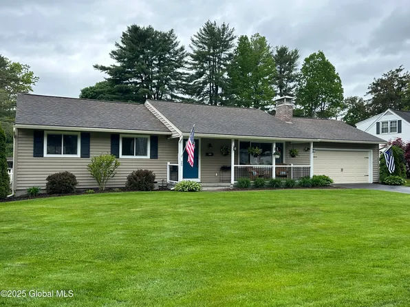 25 Sylvan Avenue, Queensbury, NY 12804