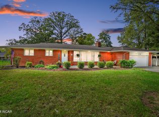 2130 Grimmwood Dr, Lima, OH 45806