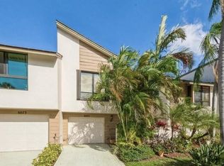 6075 Glendale Dr, Boca Raton, FL 33433