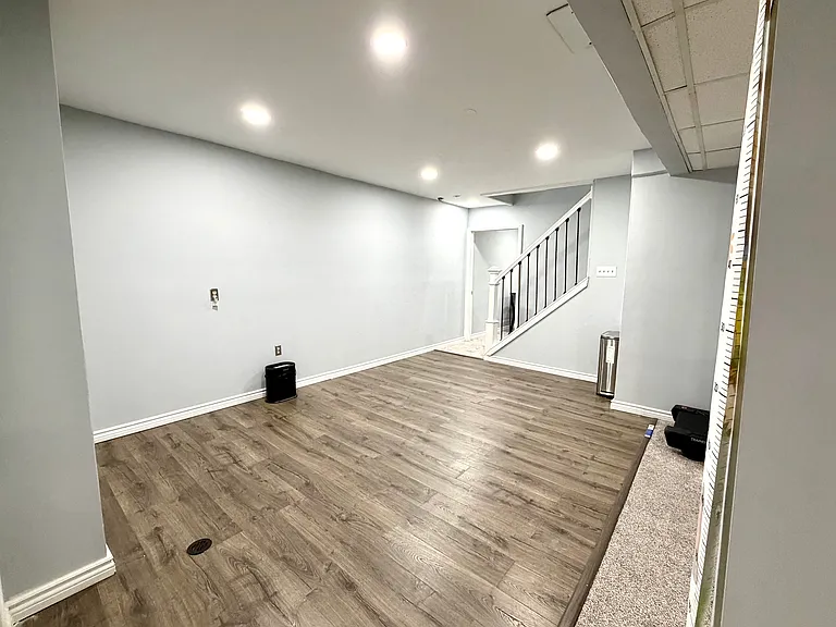 24605 Millcreek Dr — Photo 29