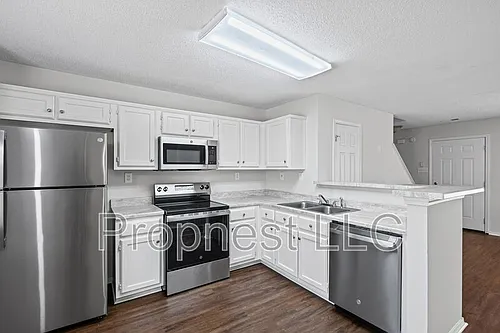 807 Barrington Woods Cv Photo 1