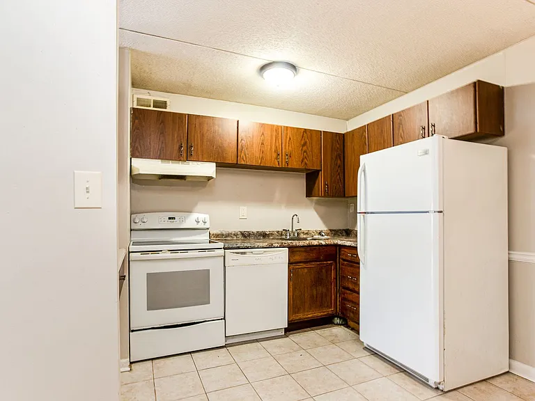 Ridge Terrace Apartments — Photo 10