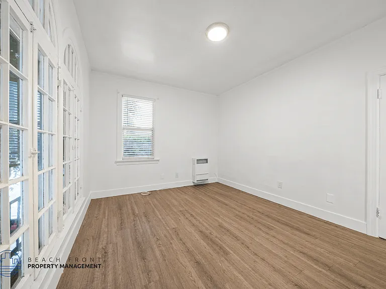 402 N. Soto St. — Photo 14