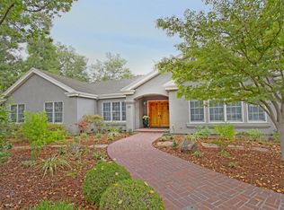 22 Almendra Ln, Los Altos, CA 94022