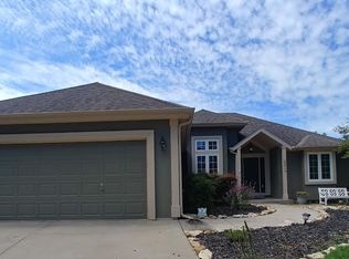 4401 Roundabout Cir, Lawrence, KS 66049