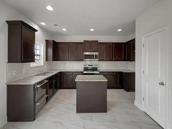 2nd image of 442 Dairy Ln #0