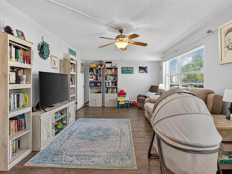 1146 King Arthur Ct #110 — Photo 32