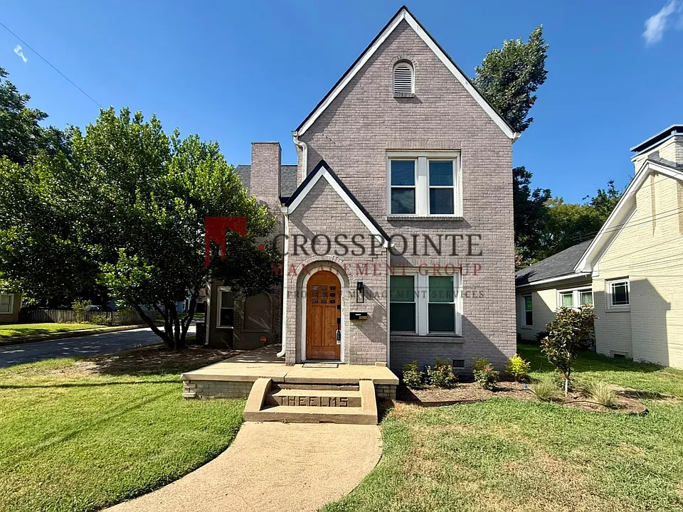 831 W Houston St