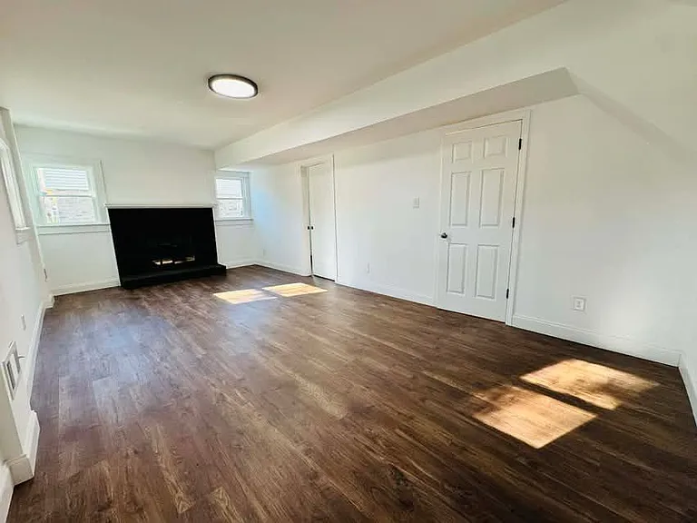 1001 Archdale Dr — Photo 15