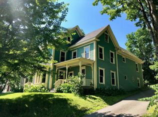 25 Maple St, Hallowell, ME 04347