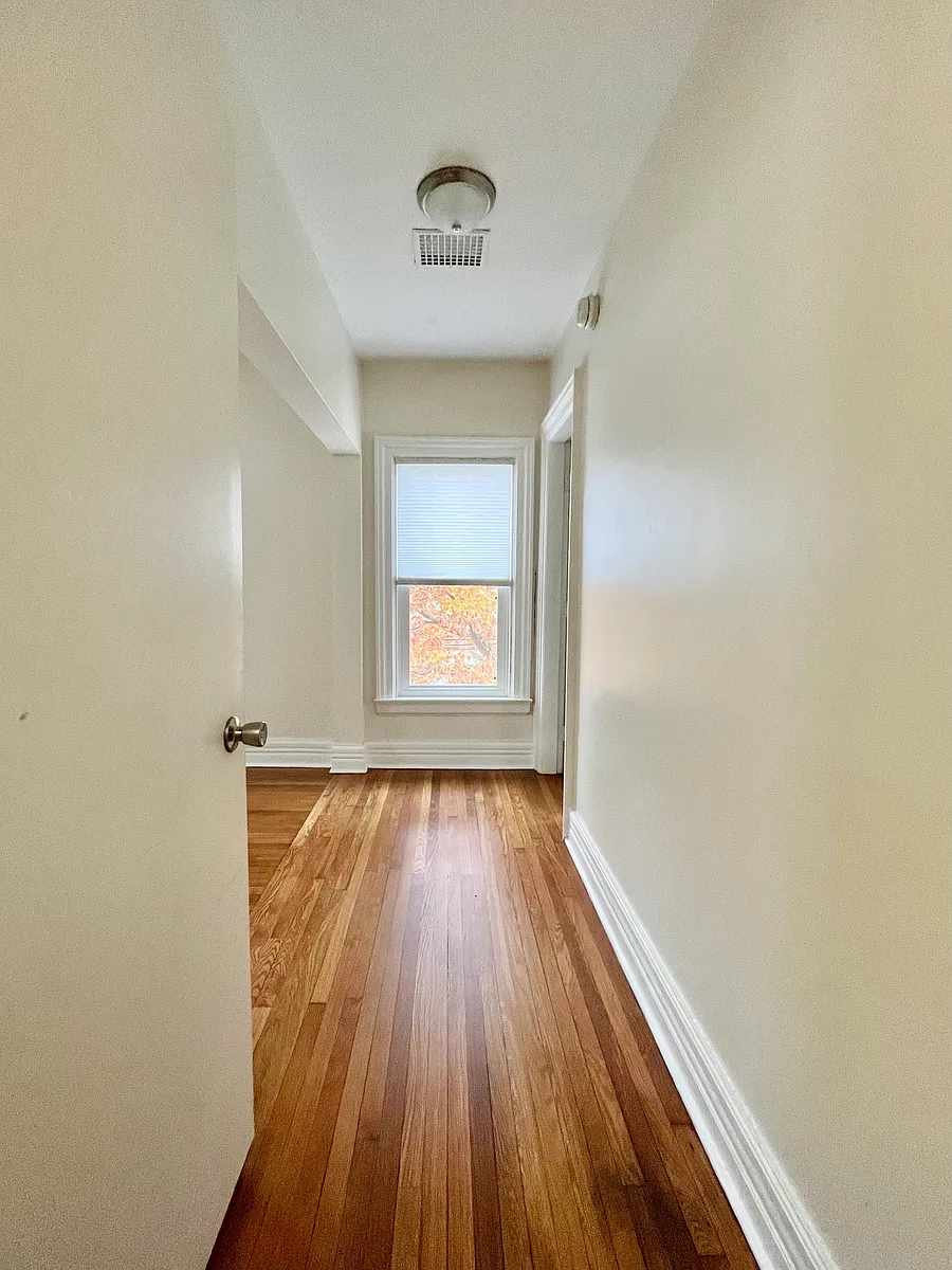 Building Photo - 1228 Union St #3