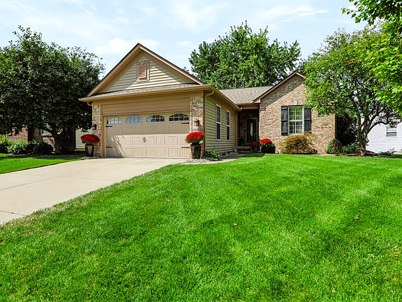 4th image of 12854 Piccadilly Cir