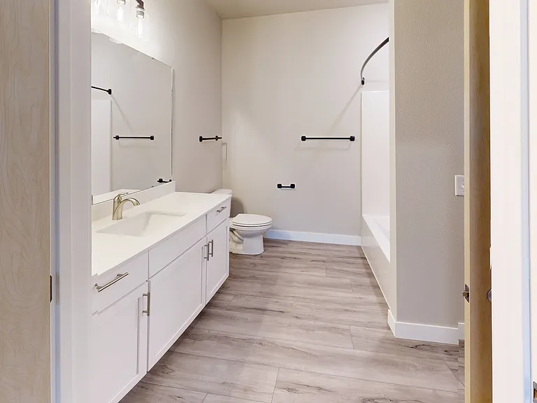 Archway Apartments | 2 Bedroom | 2 Bath