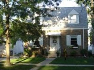 9211 S Clifton Park Ave, Evergreen Park, IL 60805