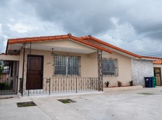 10440 SW 24th St, Miami, FL 33165