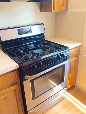 Rented by RealTegrity NY LLC | media 15
